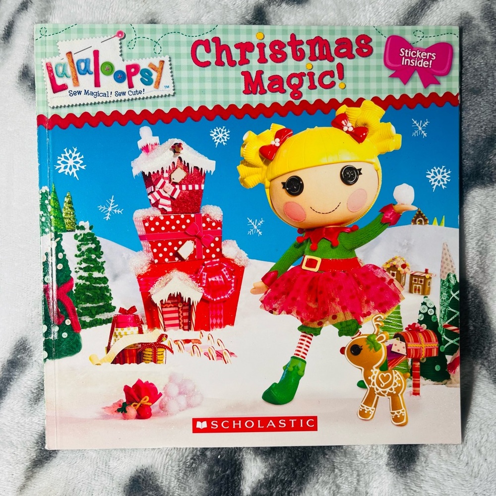 2012 Lalaloopsy Christmas Magic Children’s Paperback Book with Stickers